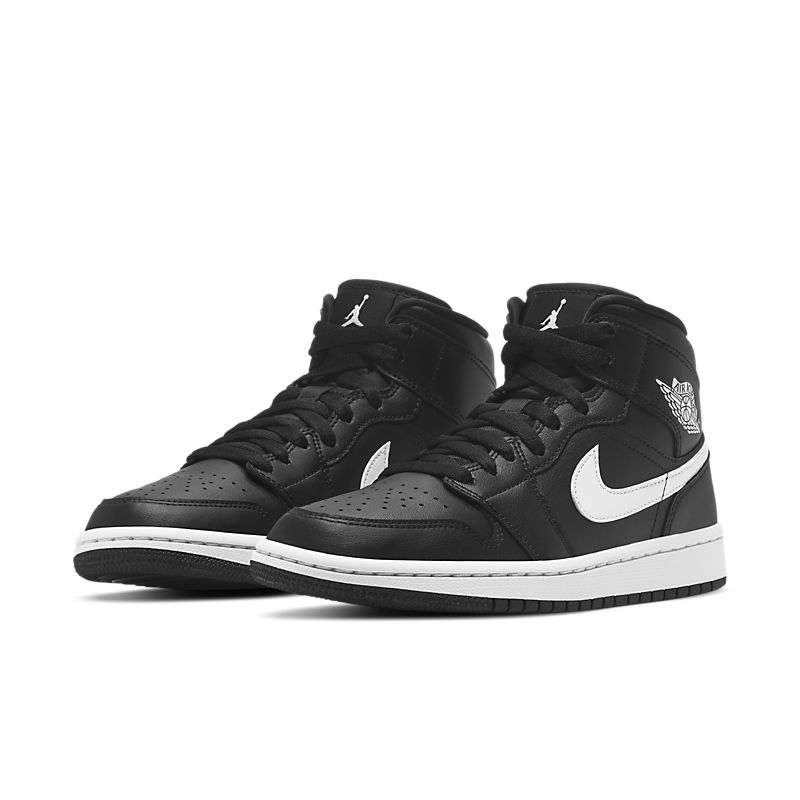 jordan-1-mid-black-white-bq6472-011_4.jpg