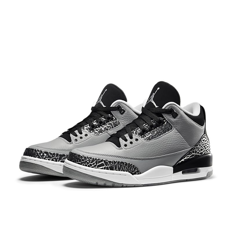 jordan-3-retro-wolf-grey-136064-004_4.jpg