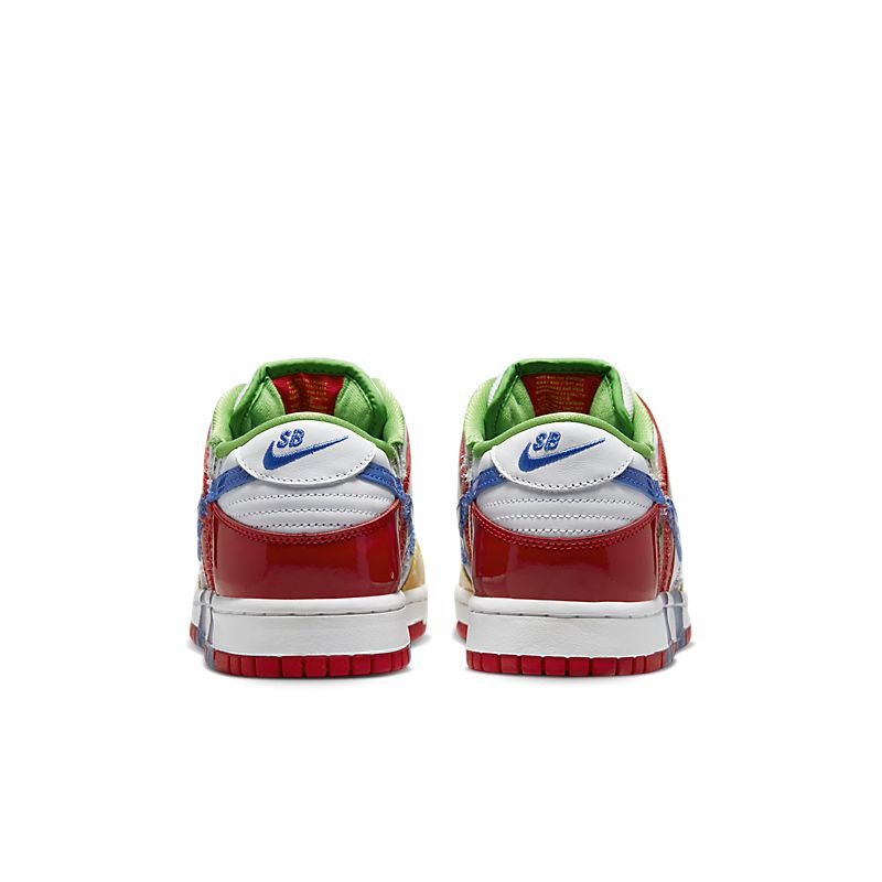 nike-sb-dunk-low-sandy-bodecker-fd8777-100_5.jpg