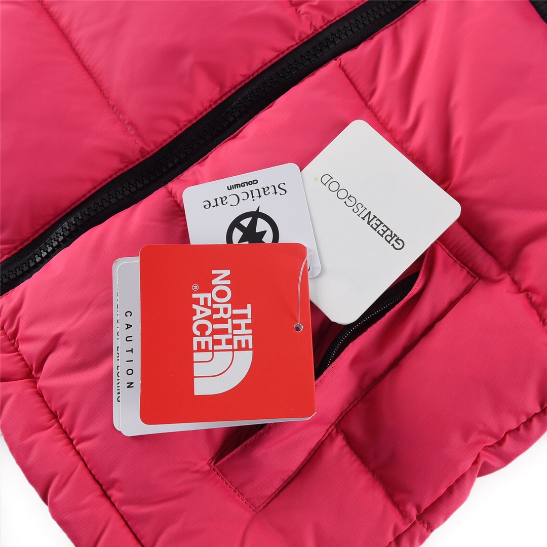 kids-the-north-face-1996-retro-nuptse-jacket-black-peach_5.jpg