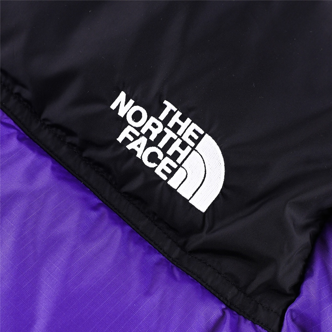 kids-the-north-face-1996-retro-nuptse-jacket-black-purple_3.jpg