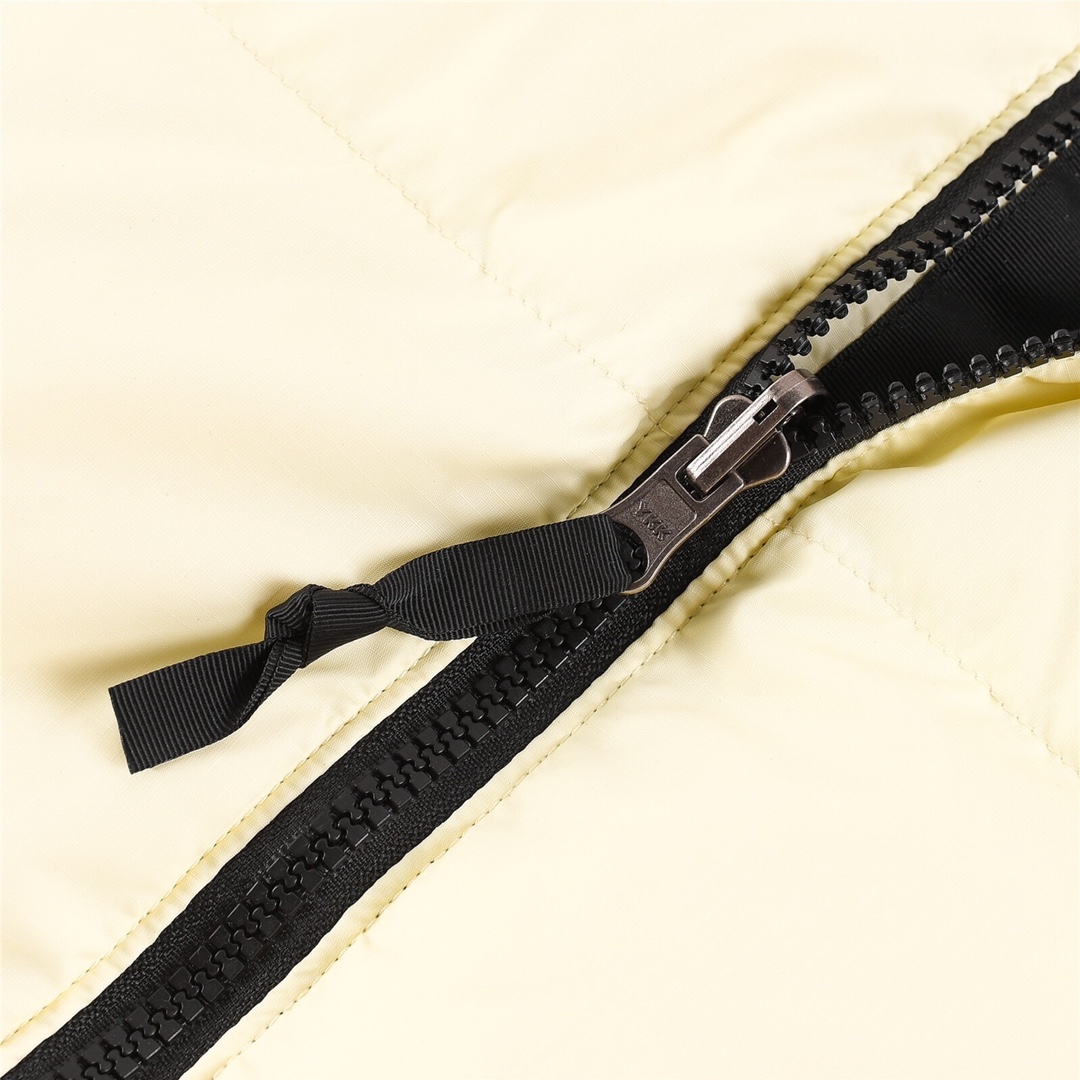 north-face-1996-retro-nuptse-700-fill-packable-jacket-black-beige_3.jpg