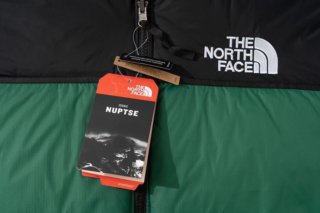 north-face-1996-retro-nuptse-700-fill-packable-jacket-black-green_3.jpg